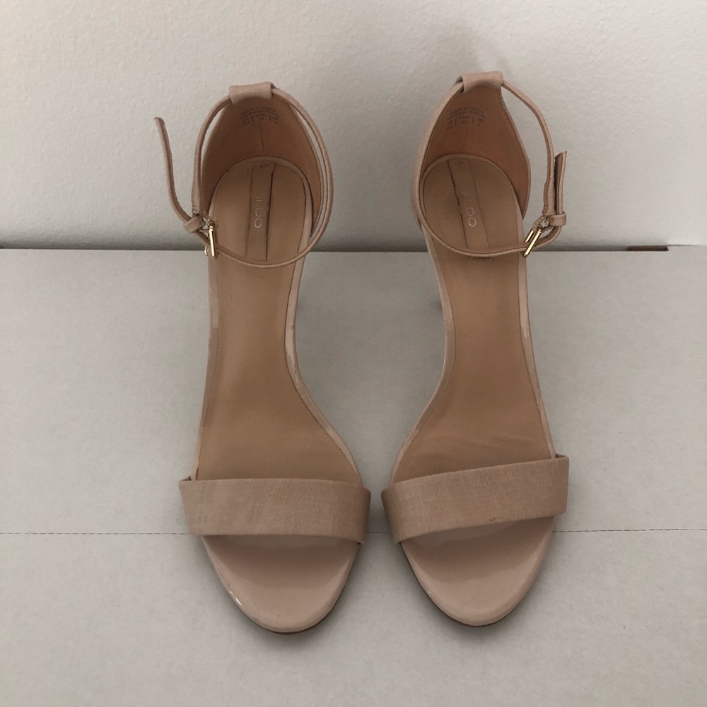Nude leather strap Heels